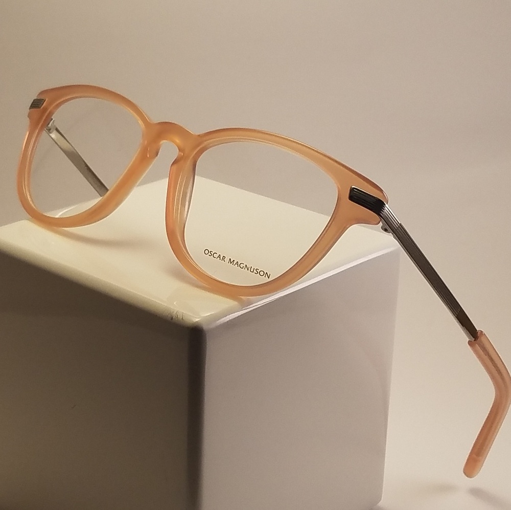 OSCAR MAGNUSON Women's Eyewear